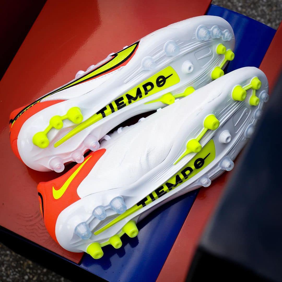 Giày đá bóng Nike Tiempo 9 thế hệ mới 2021