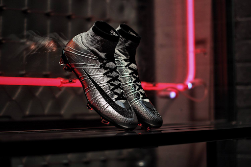 Giày đá bóng Nike Mercurial Superfly CR7 ‘Quinhentos’ – Tháng 3/2016