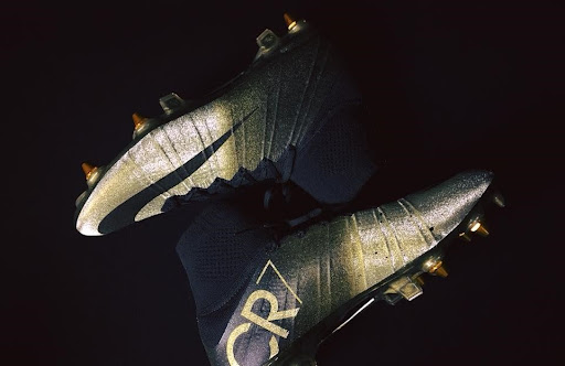 Giày đá banh Nike Mercurial Superfly IV CR7 SE 'Rare Gold' - Tháng 1 năm 2015