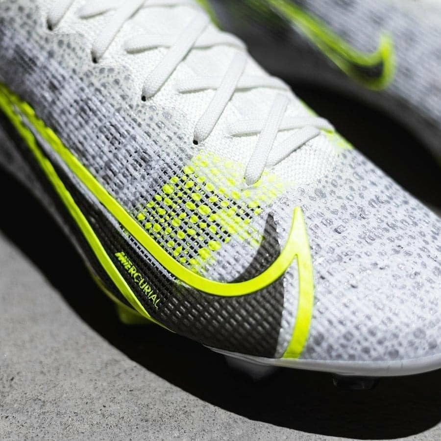 Công nghệ của giày đá bóng Nike Mercurial 2021 White / Black / Silver / Volt 