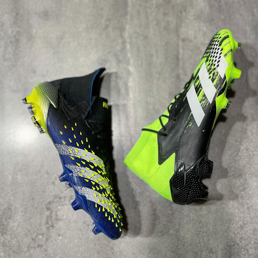 So sánh ngoại hình của giày cỏ tự nhiên adidas Predator 20.1 và adidas predator Freak.1