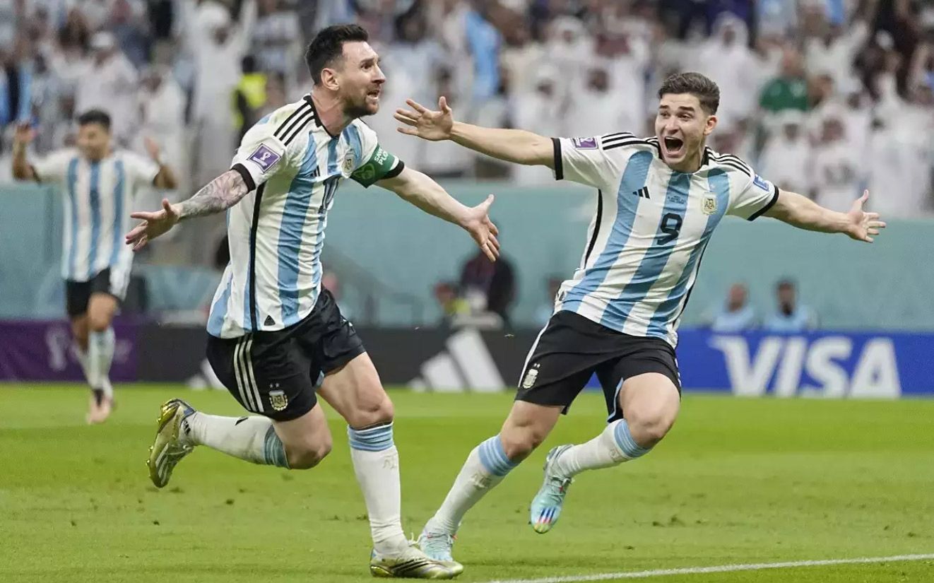 Chung kết World Cup 2022: Messi (Argentina) - Mbappe (Pháp)