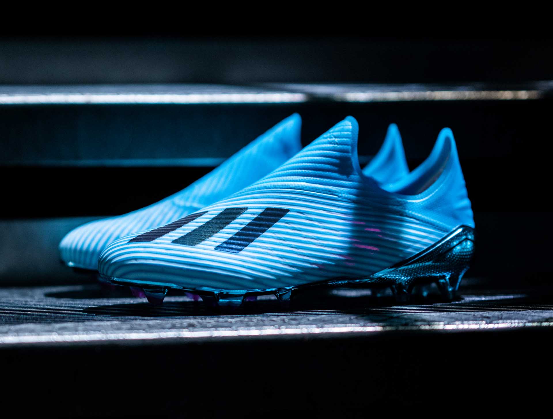 ADIDAS X19 vs NIKE MERCURIAL 2019 u s l s l a ch n c a b n