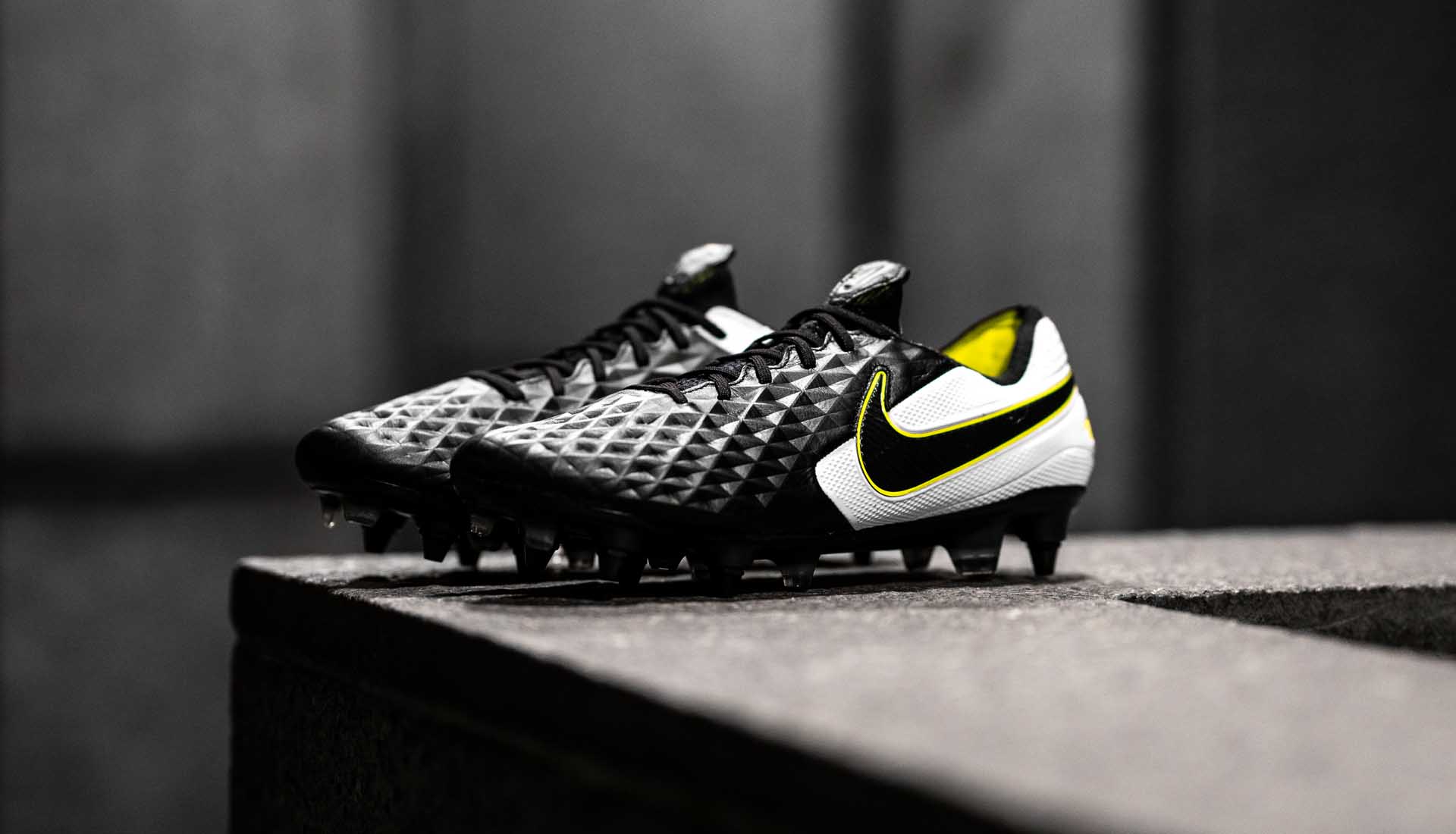 Giày đá banh chính hãng. Giày đá banh Nike. Nike Tiempo Legend 8