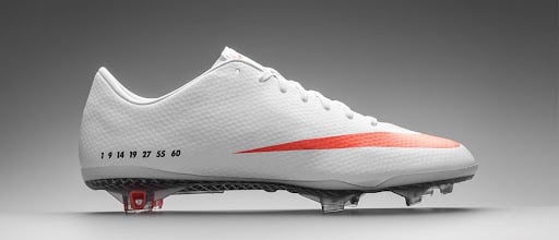 5. Giày đá banh Nike Mercurial Vapor IX CR SE – Tháng 1 năm 2013