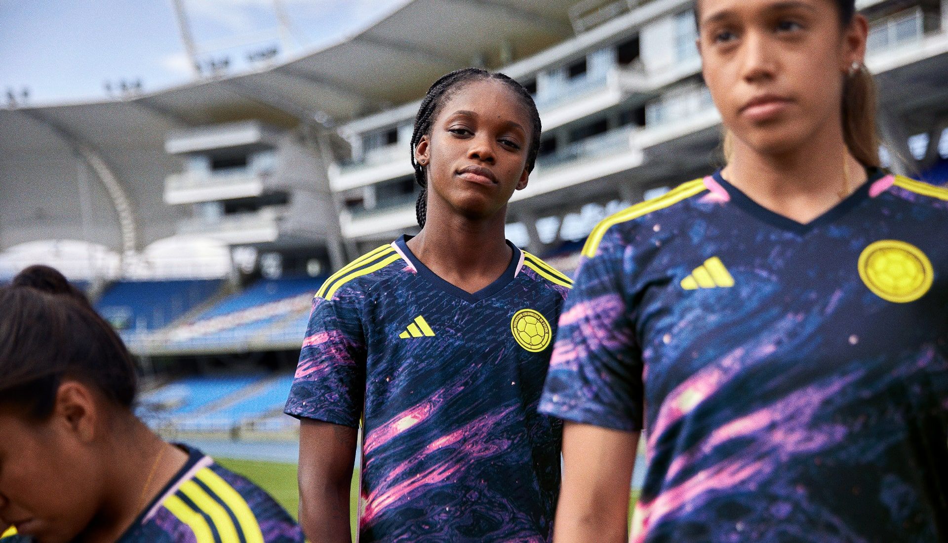 Adidas ra mắtáo thi đấu cho mùa giải World Cup nữ 2023-1