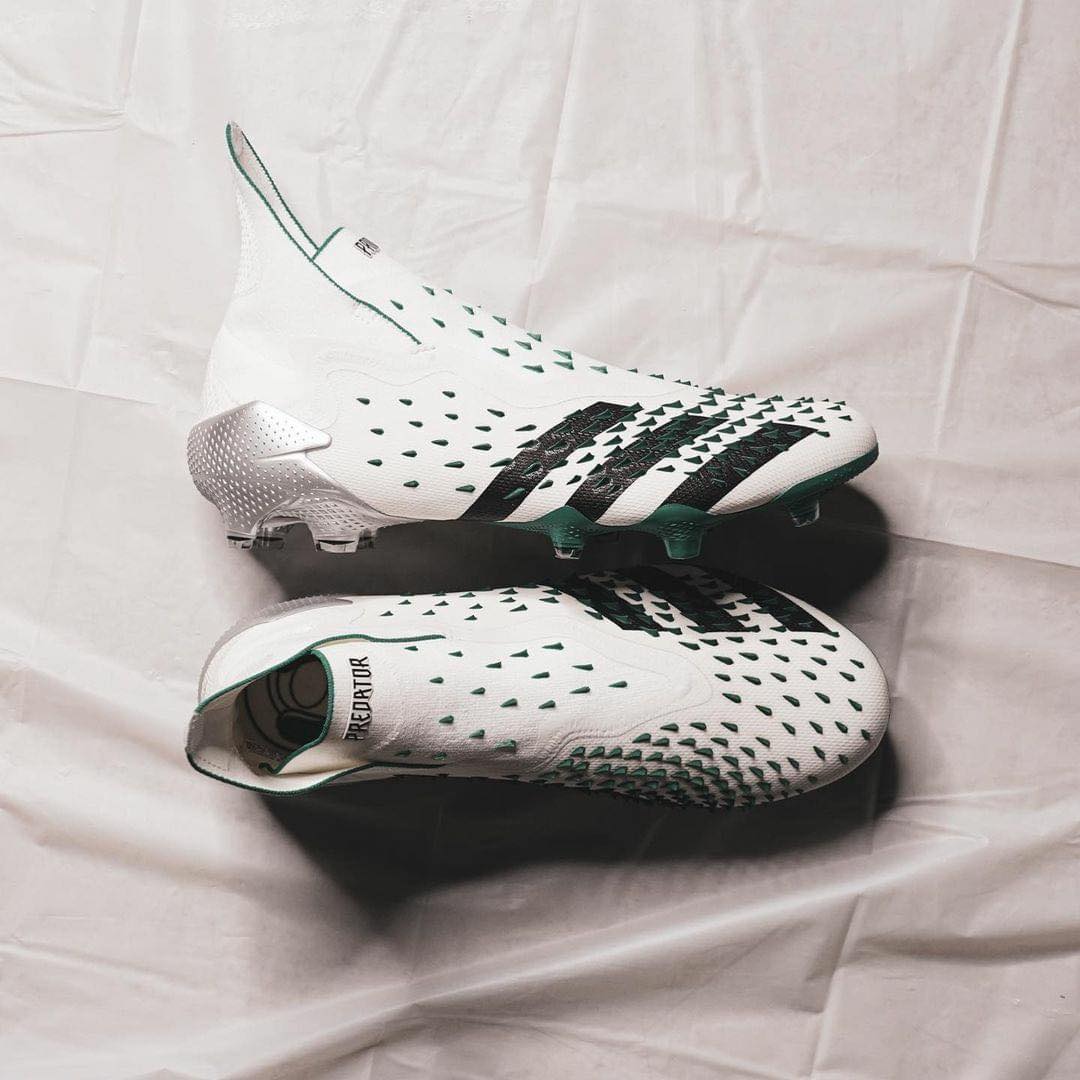 Giày đá banh banh adidas Predator Freak - EQT Pack