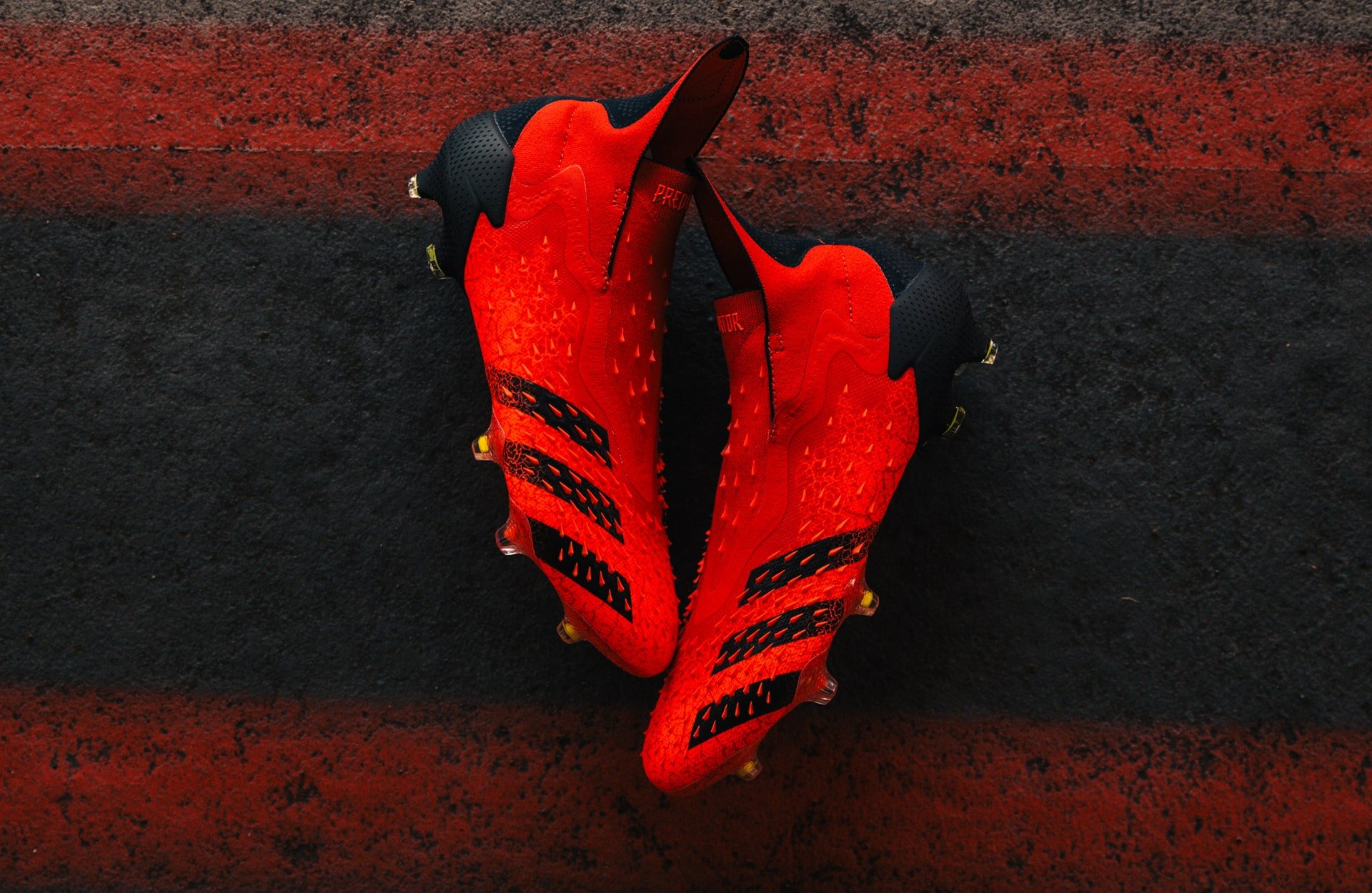 Giày đá banh banh adidas Predator Freak - Meteorite Pack