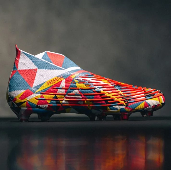 Công nghệ giày bóng đá adidas ''Geometric '' Predator Edge +