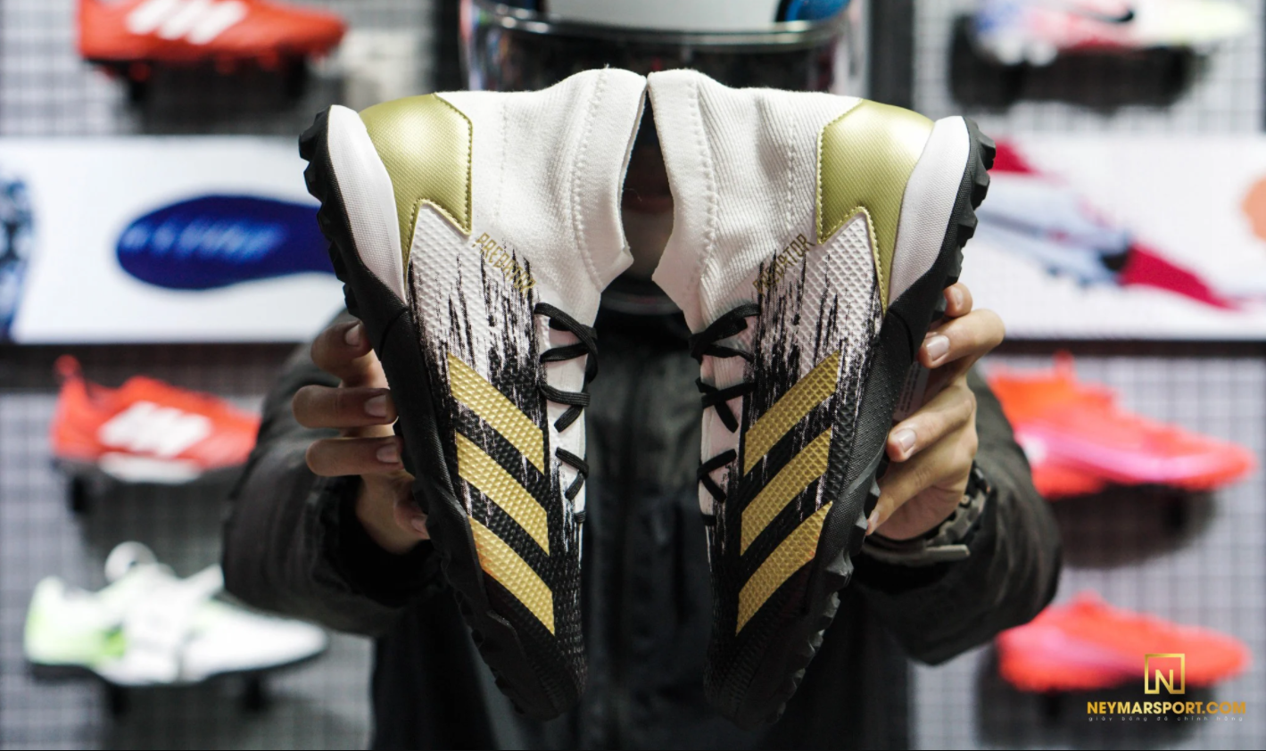 Adidas Predator được xem là dòng giày kiểm soát bóng huyền thoại của Adidas