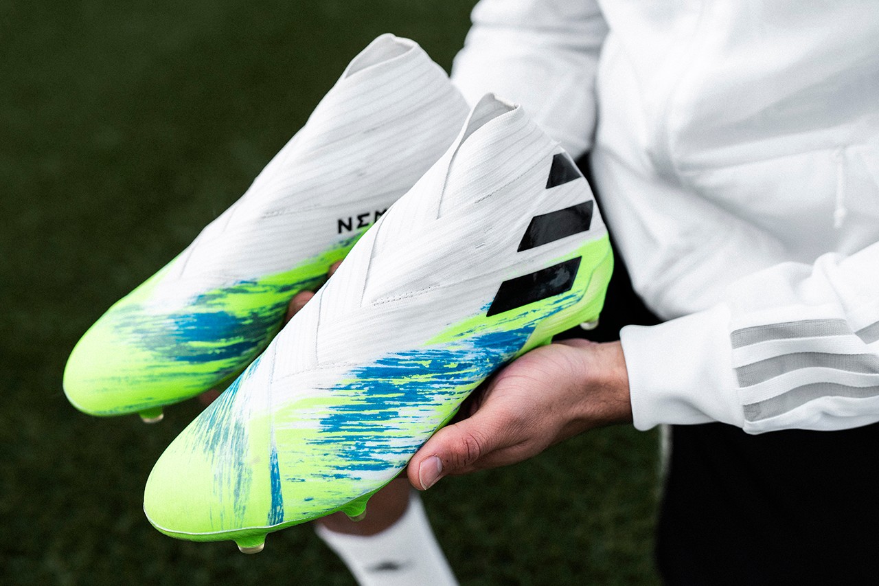 Giày đá banh Adidas Nemeziz 19 ‘Uniforia’ với gam màu tươi sáng