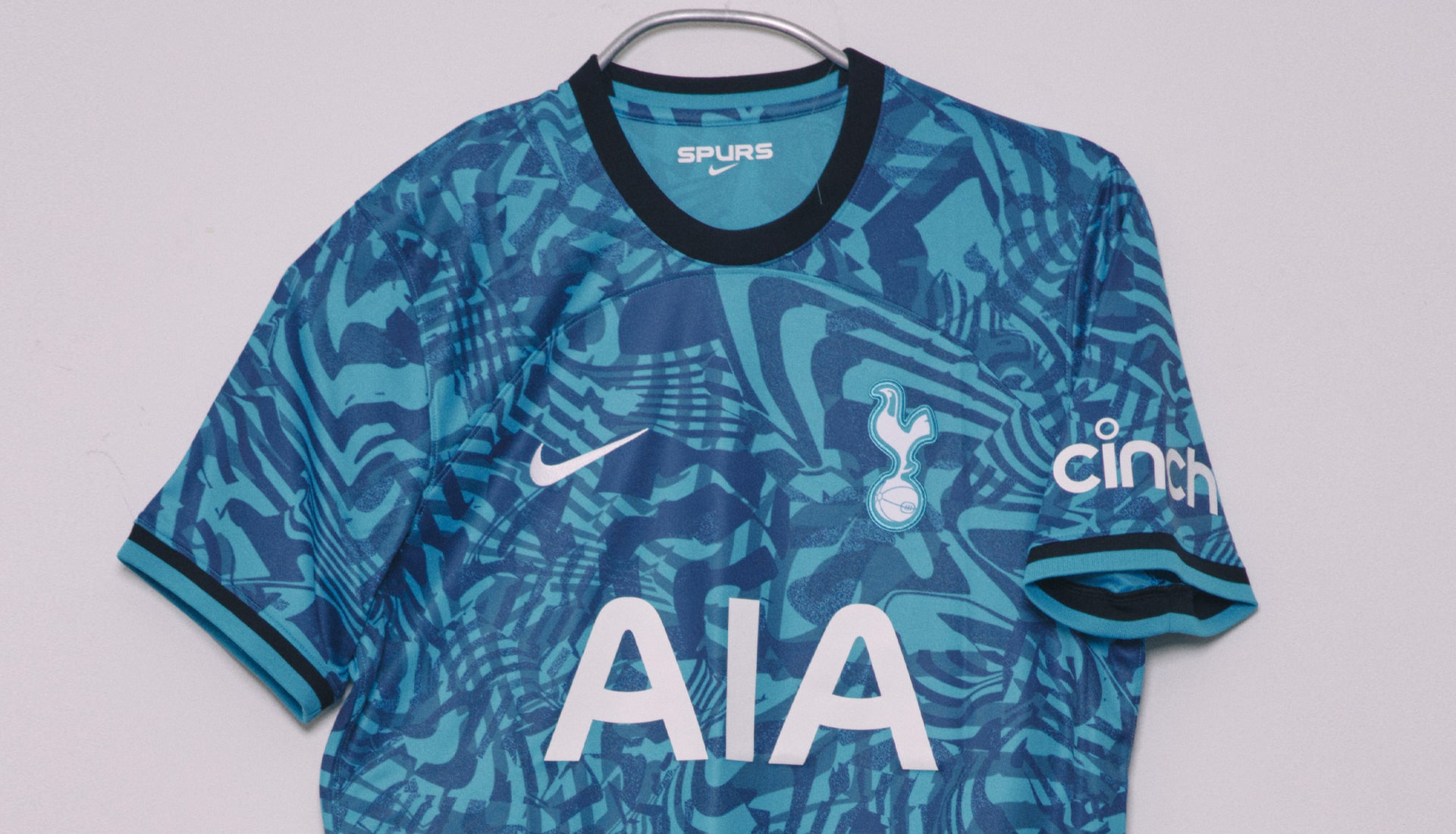 Nike ra mắt áo đấu thứ ba dành cho Tottenham Hotspur 22/23