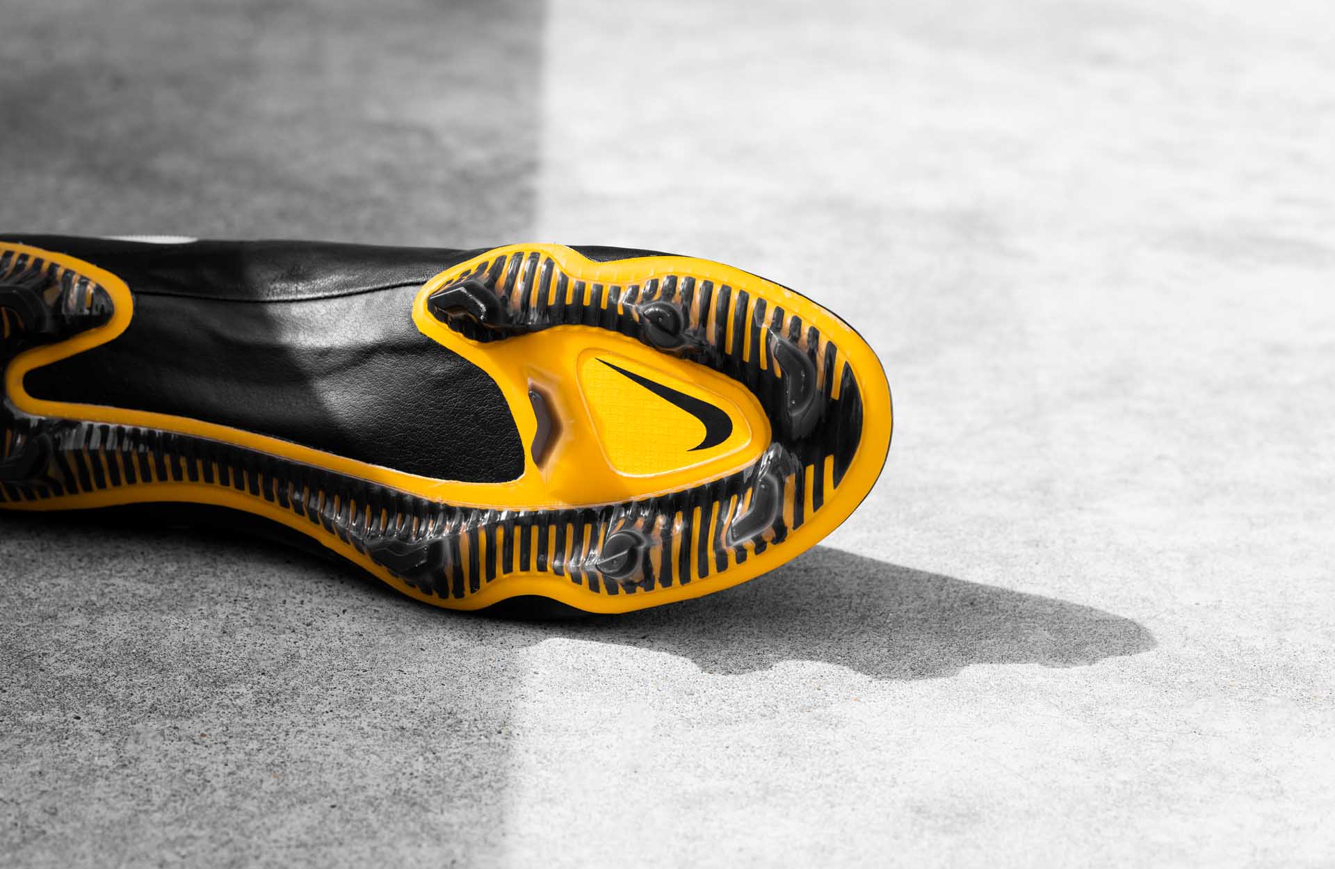 Vẻ đẹp của giày đá banh Nike Phantom GT Tech Craft