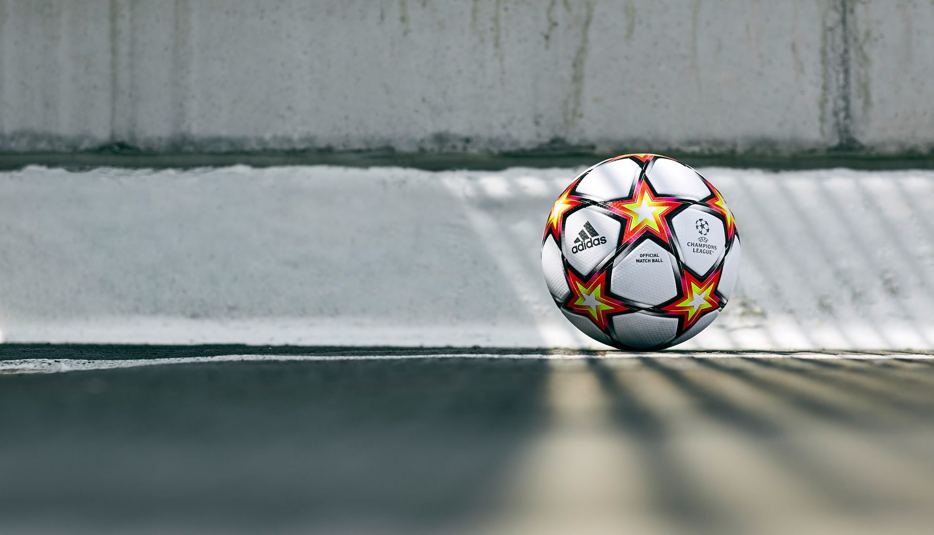 Bóng adidas Football Pyrostorm Champions League 2021 Pro Match Ball - White/Solar Red/Solar Yellow