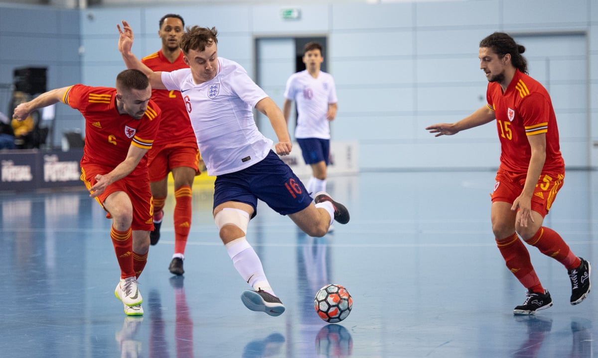 Tổng hợp những mẫu bóng đá chất lượng dành cho mặt sân Futsal và cỏ nhân tạo