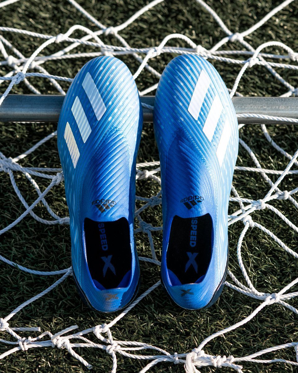 Giày đá bóng Adidas X19 – 2019