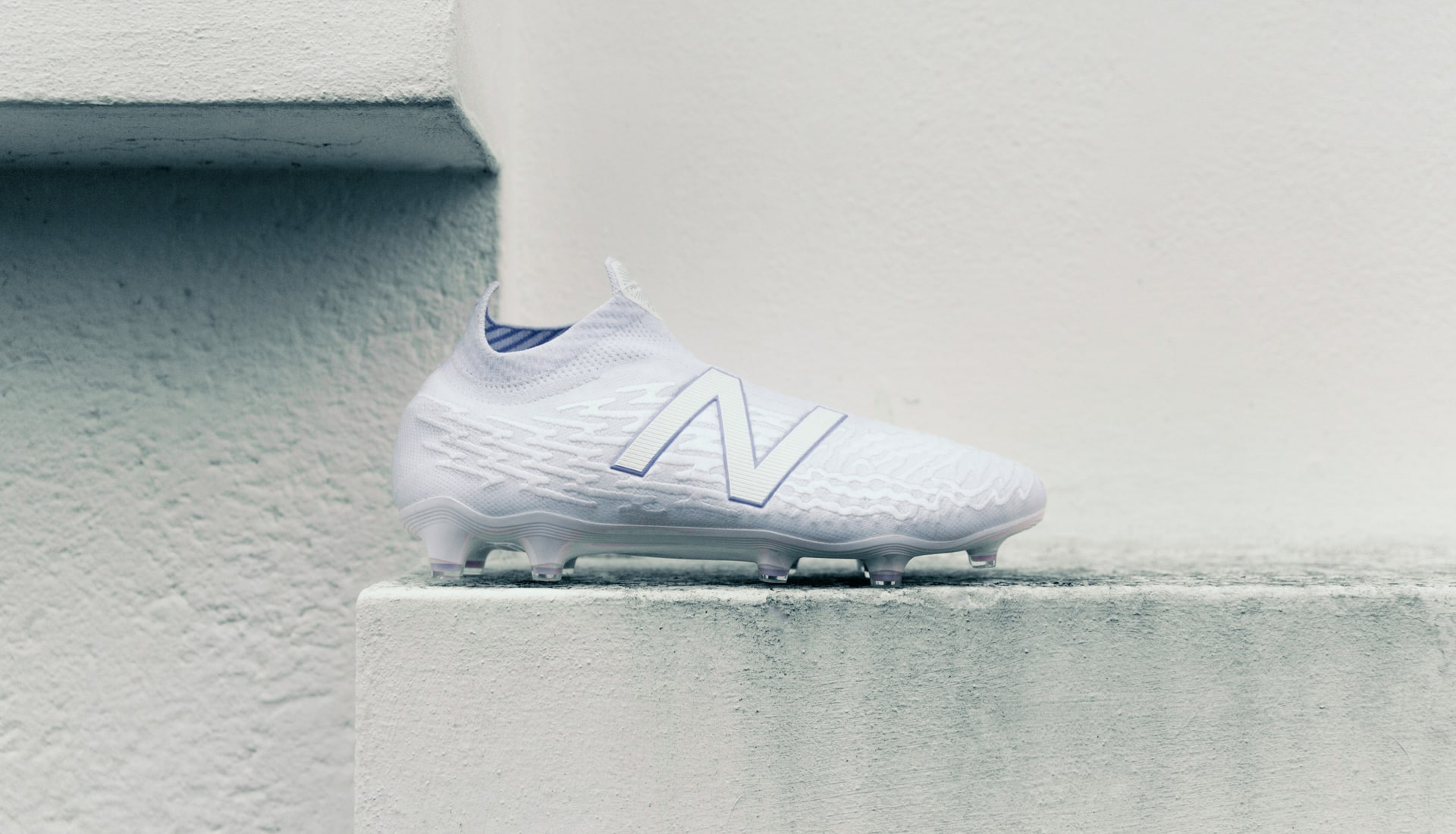 Giới thiệu giày đá banh New Balance Tekela v3 + 'Tri Aura' Pack