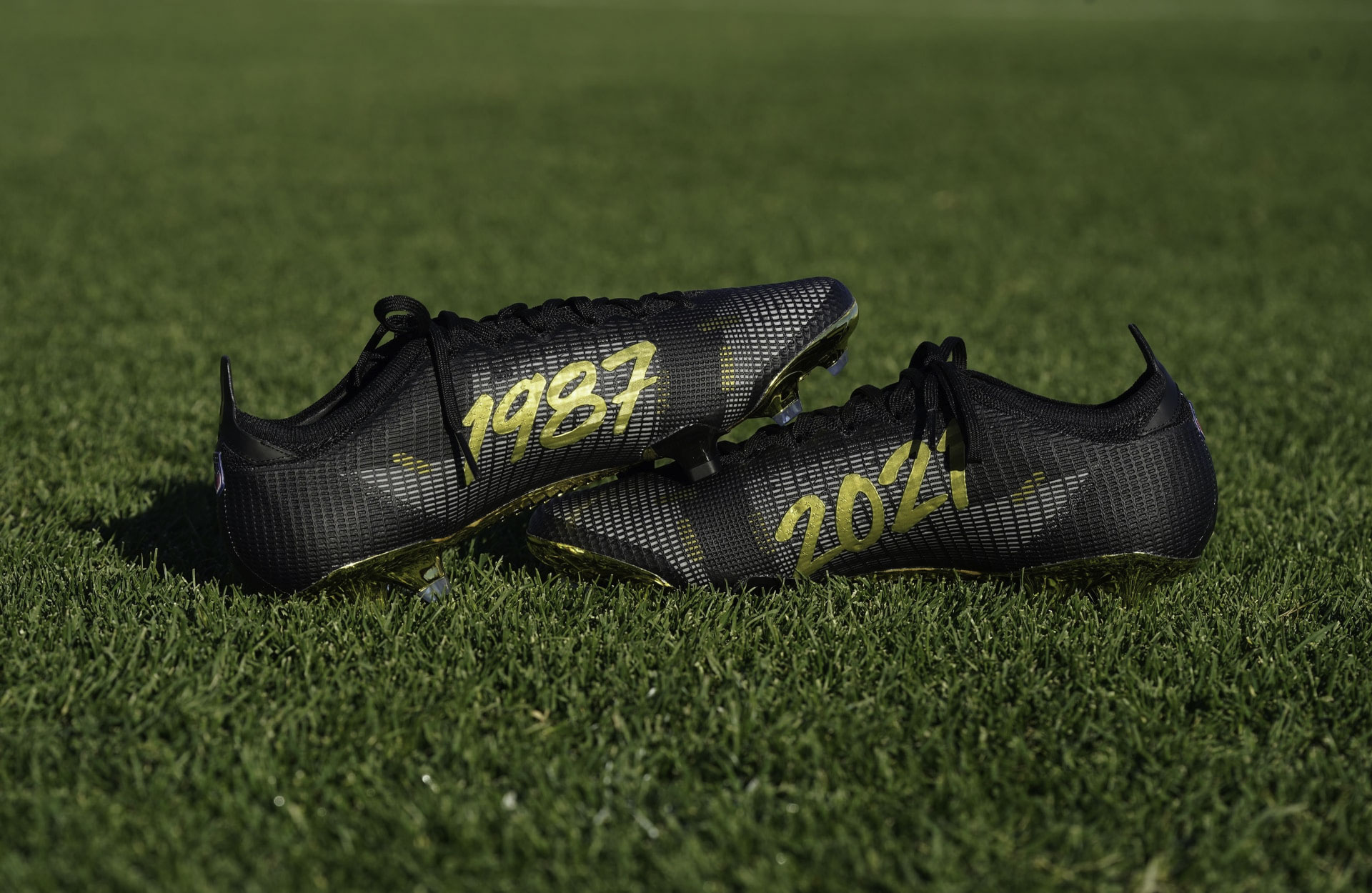 Giới thiệu giày đá bóng Nike Mercurial Superfly 360 tùy chỉnh dành tặng Carli Lloyd