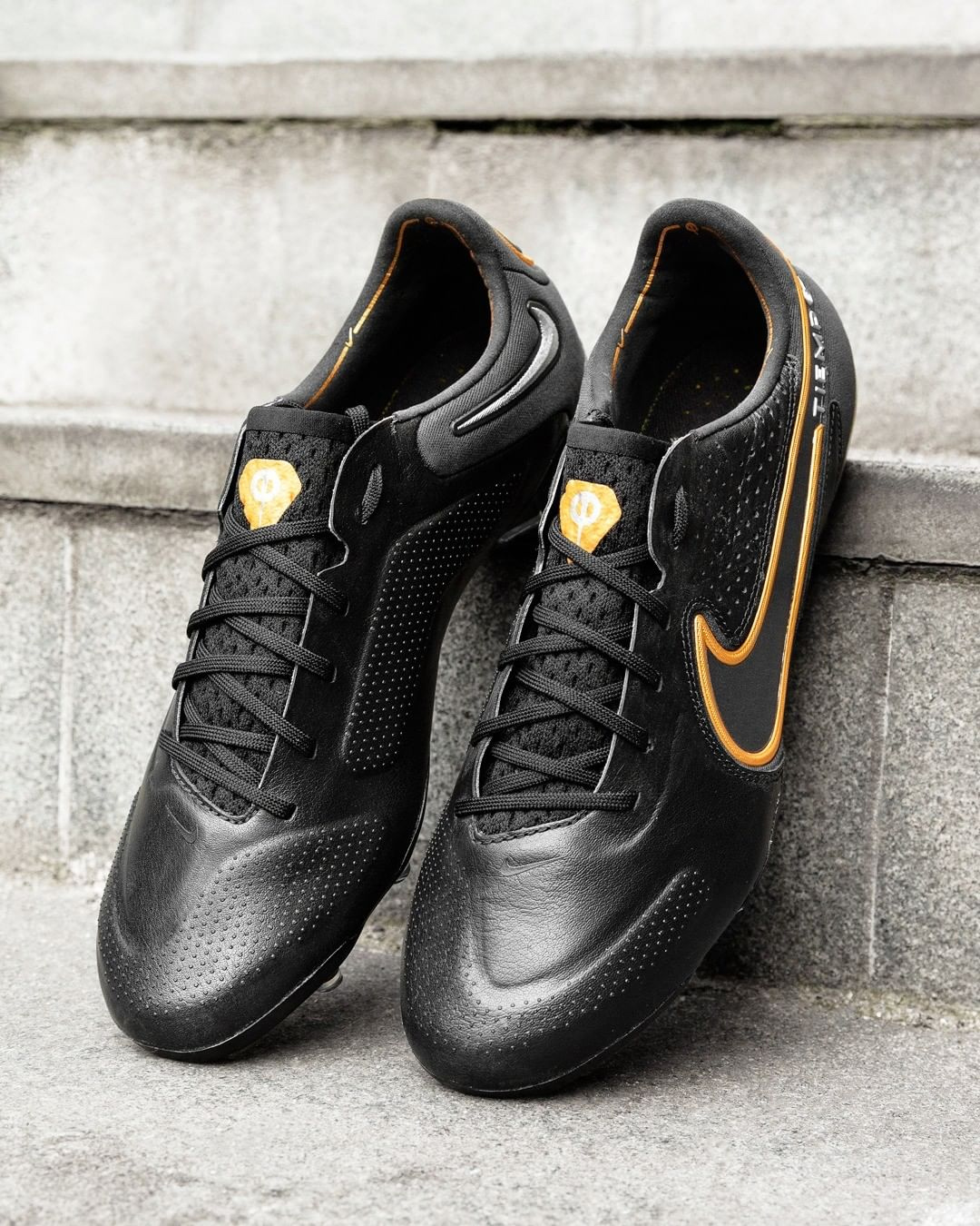 Công nghệ giày đá banh Nike Tiempo Legend IX 'Shadow Pack'