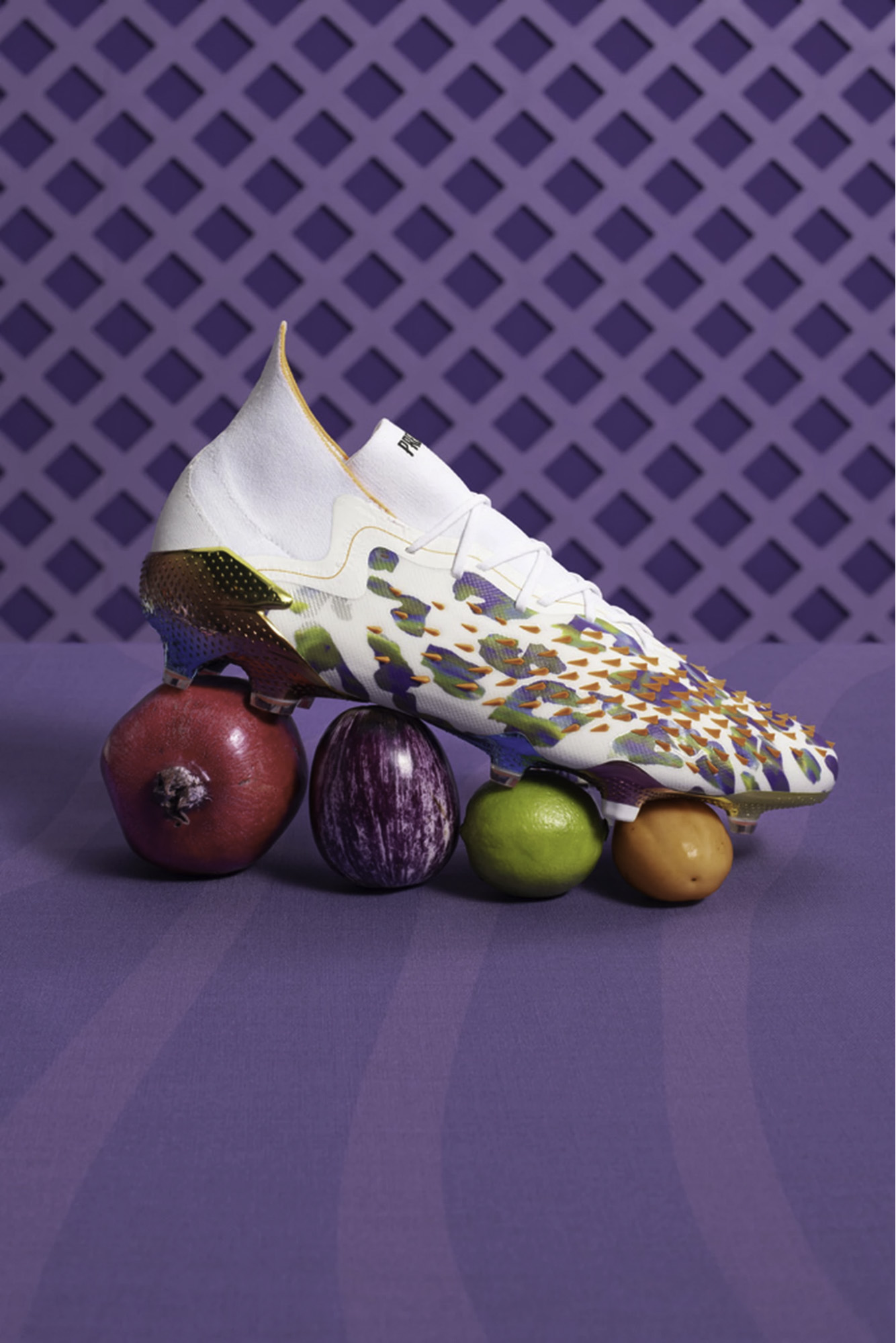 Stella McCartney x Paul Pogba Predator Freak - đôi giày bóng đá 100% thuần chay đầu tiên của adidas