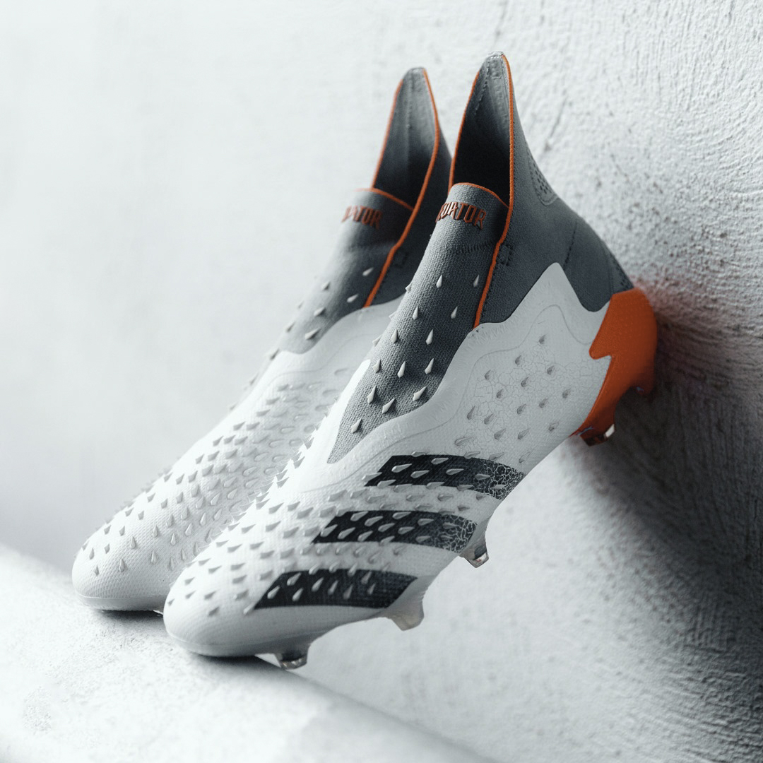 Giày đá bóng adidas Predator Freak White Spark (1)