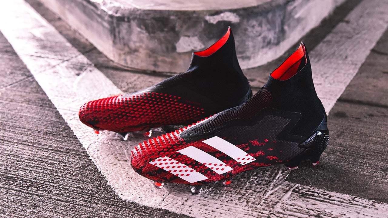 Adidas Predator sở hữu strike-zone tương đồng với một đôi giày hỗ trợ sút bóng