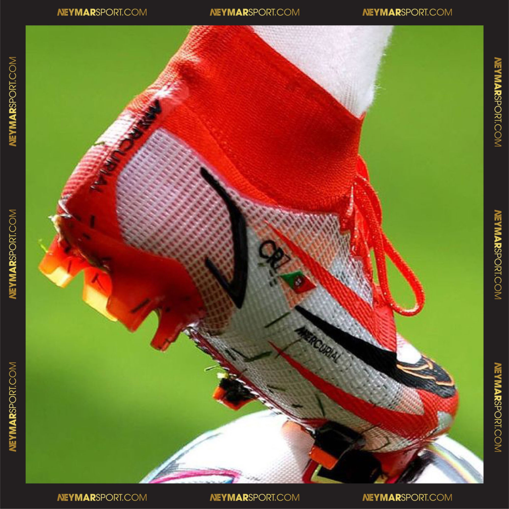 giày đá bóng Nike Mercurial Superfly mới dành cho CR7