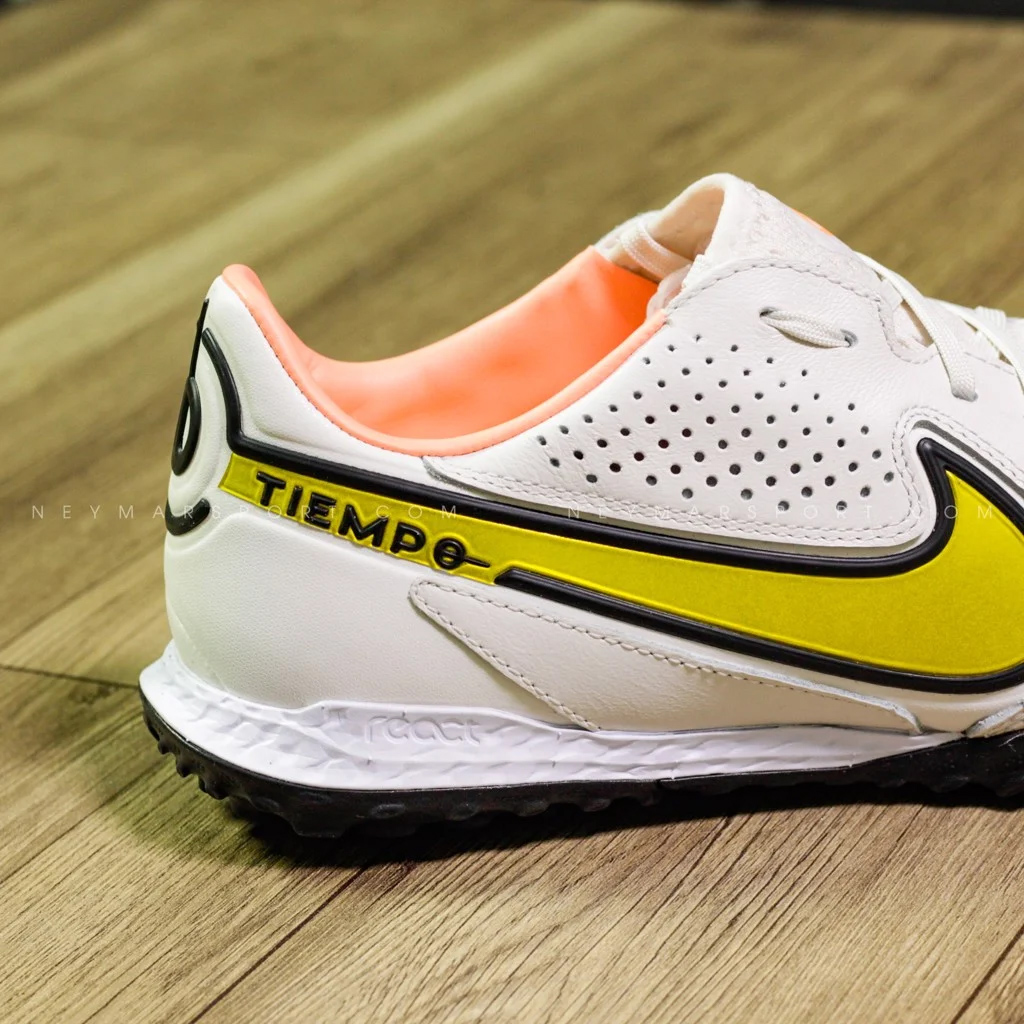 Giày đá bóng sân cỏ nhân tạo Nike Tiempo Legend 9 PRO TF LUCENT