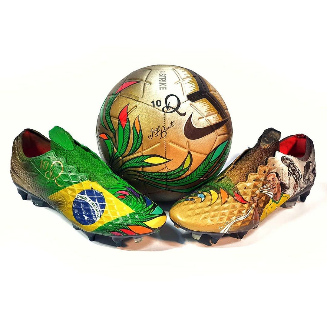 Đôi giày đã tái hiện đúng tính chất biểu tượng của trường phái hoang dã Samba cổ điển.