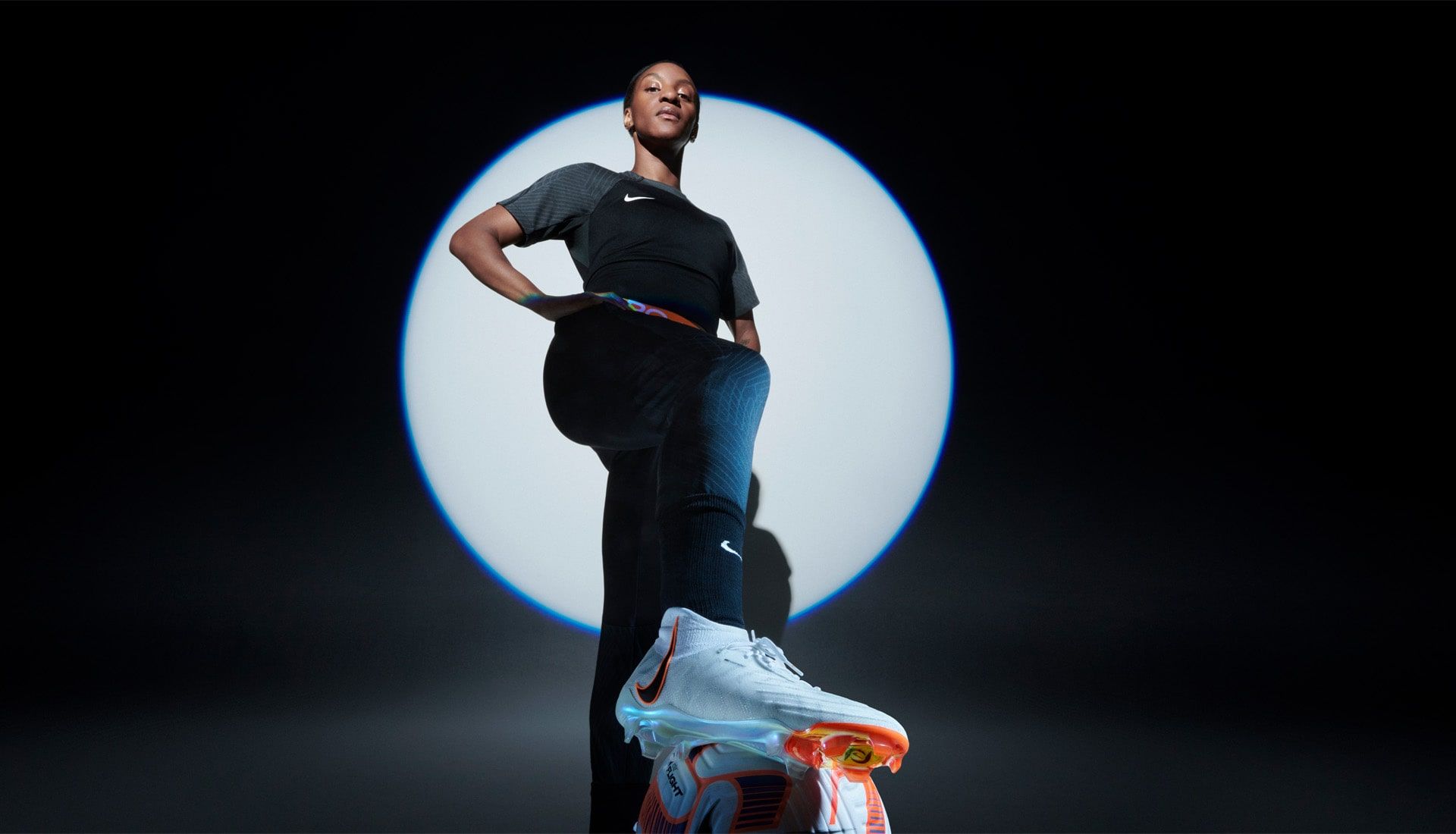 Giày đá banh Nike Phantom Luna dành cho nữ - World Cup 2023