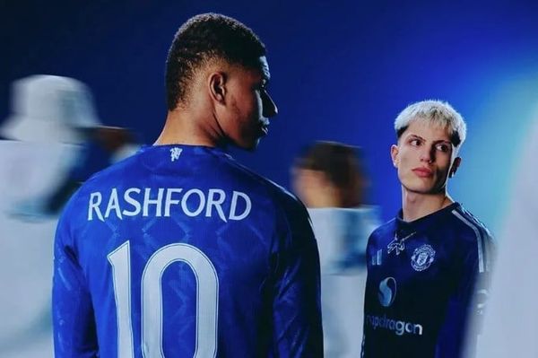 man-united-24-25-away-kit