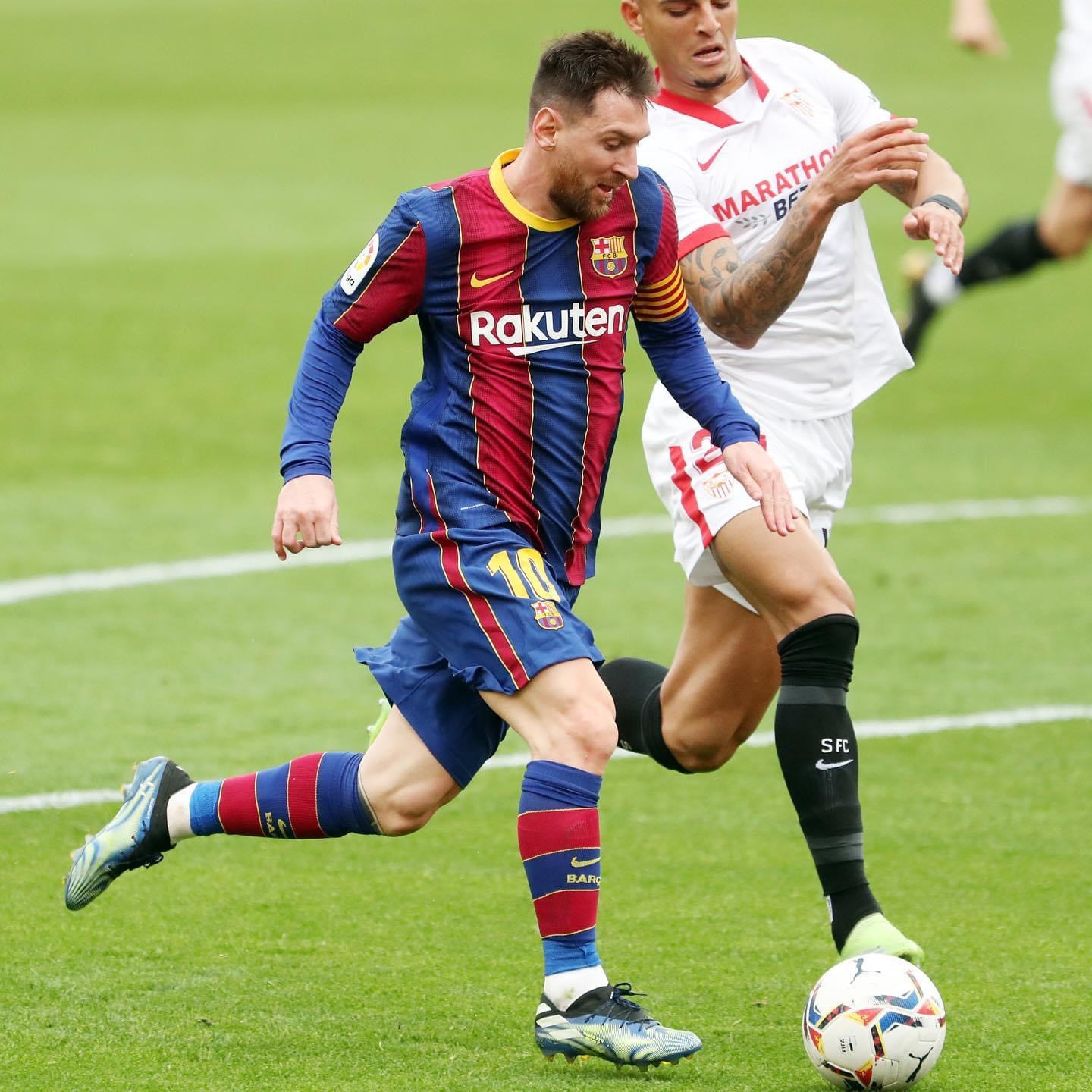 Giày đá bóng cùng Messi giành Vua phá lưới