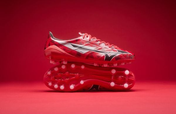 Morelia “Ruby Red” Pack: Di Sản Bốn Thập Kỷ Vang Danh Cùng Tinh Thần Nhật Bản
