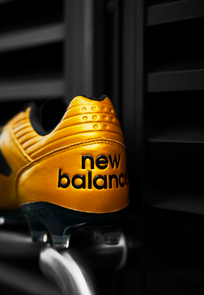 Công nghệ giày đá bóng New Balance Golden 442 V2