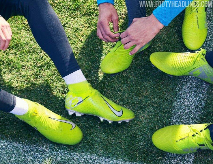 Giày đá banh chính hãng. Giày cỏ tự nhiên. Giày dành cho tiền vệ. Giày đá banh Nike.