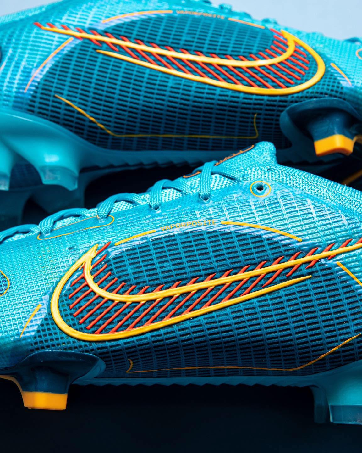 Công nghệ giày đá banh Nike Mercurial Blueprint