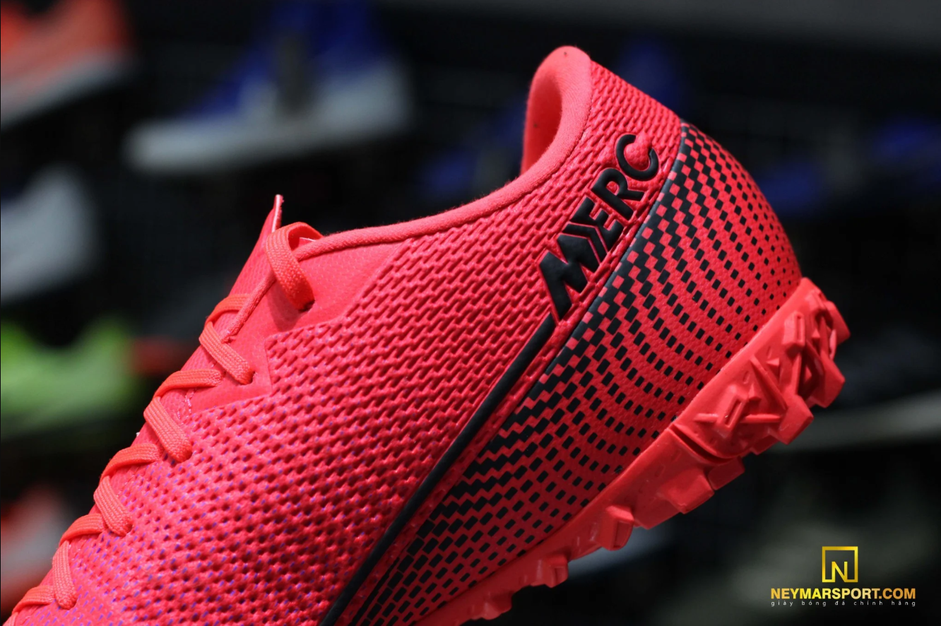 Nike Mercurial Vapor 13 ACADEMY TF Future Lab LASER CRIMSON/BLACK 