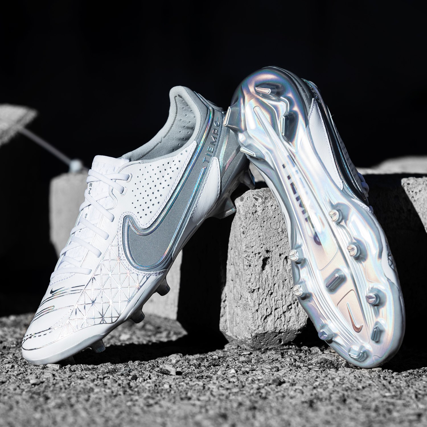 Giới thiệu bản giày đá bóng phiên bản đặc biệt Nike Tiempo Legend 9