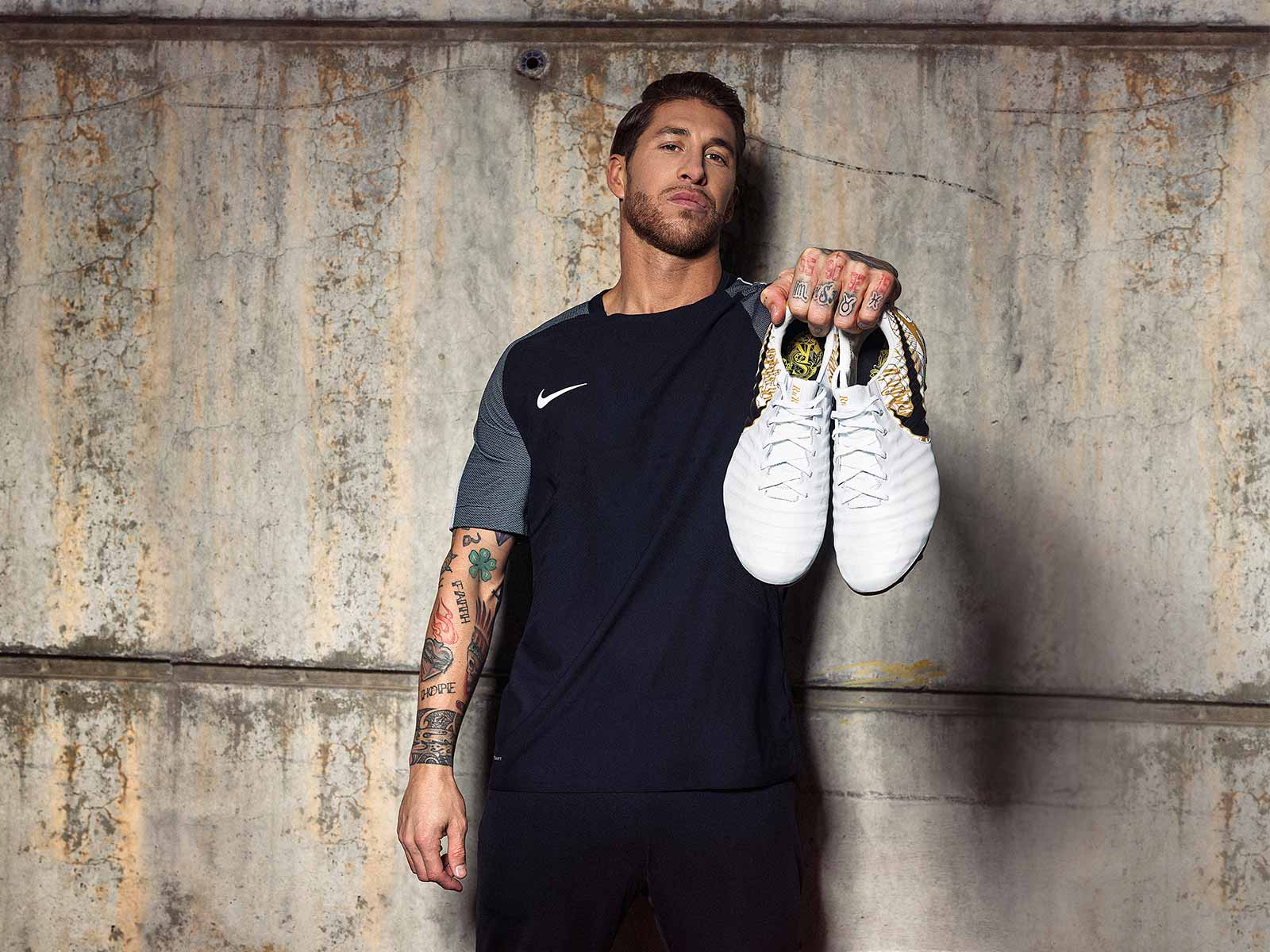 Giày đá banh Nike Tiempo Sergio Ramos Lengend 7 