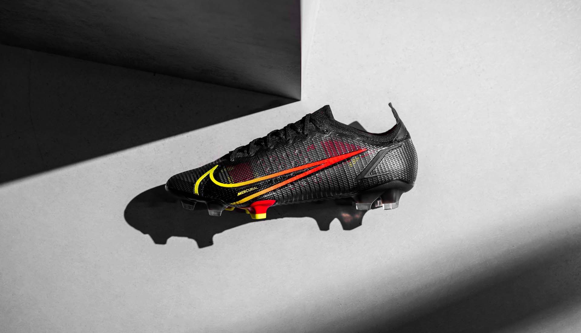 Giày đá bóng Nike Mercurial Vapor 14 Black & Prism 2021