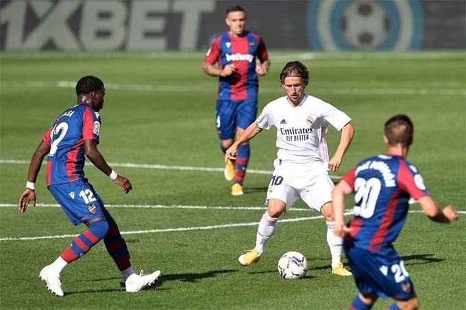 Luka Modric có màn trình diễn tốt với Nike Mercurial Vapor 13 Elite trong trận ( Real Madric vs Levante)