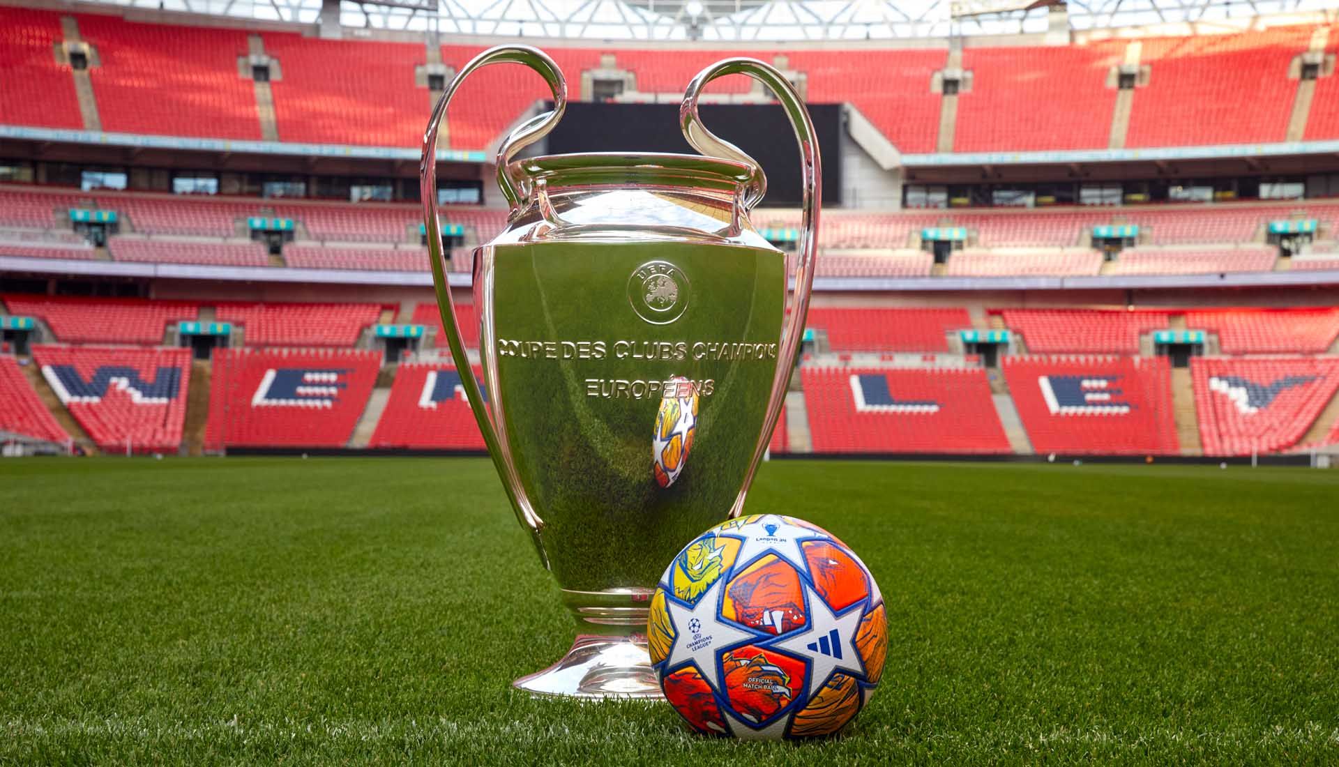 Adidas giới thiệu UCL Pro Ball London - Quả bóng thi đấu chính thức cho vòng loại trực tiếp UEFA Champions League 2023/24