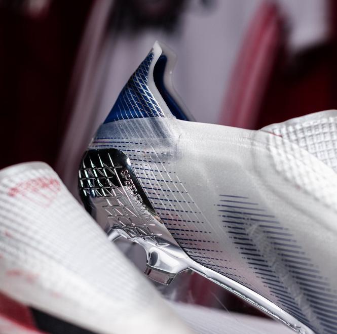 Giới thiệu bộ sưu tập giày đá bóng Adidas Showpiece
