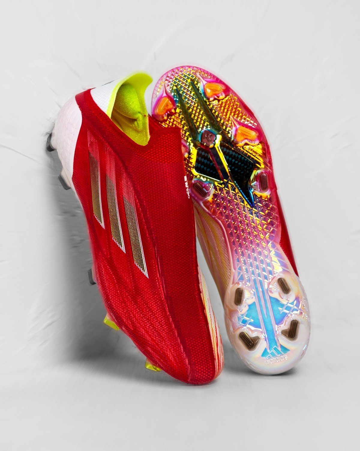 So sánh đinh giày của giày đá bóng tốc độ Adidas X Speedflow, Nike Mercurial và Puma Ultra