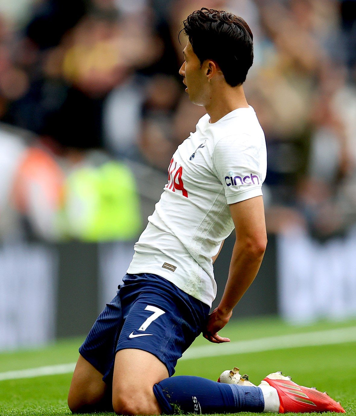 Son Heung-min có lợi thế hơn so với Mohamed Salah khi Conte bắt đầu chuẩn bị cho Tottenham vs Liverpool (phần 1)