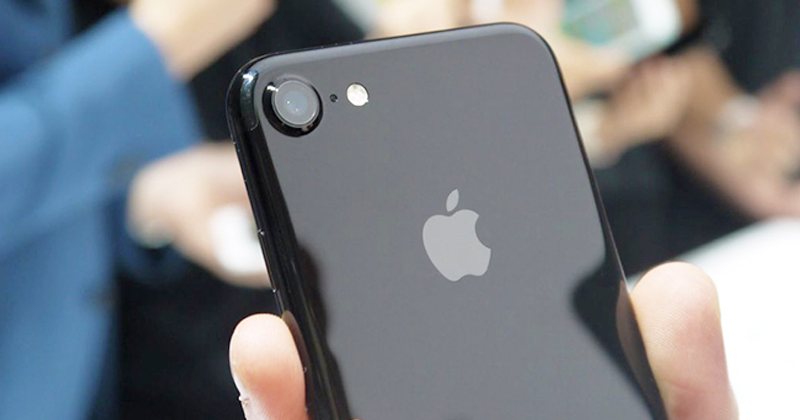 iPhone 7 sau 4 năm ra mắt: Sản phẩm nhỏ gọn, hiệu năng mạnh mẽ, giá rẻ đáng mua