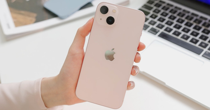 Cập nhật giá của iPhone 13 màu hồng tháng 11/2021