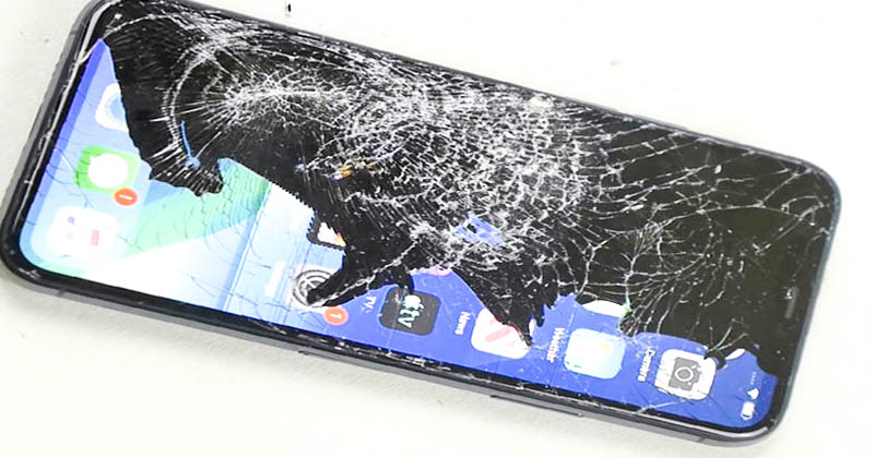 iPhone bị rơi, nứt và vỡ màn hình: Nên ép kính hay thay màn để có hiệu quả tốt nhất ?