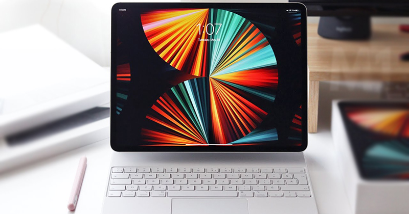 Máy tính bảng iPad Pro M1 là một siêu phẩm nhưng chưa đủ để thay thế laptop, PC.