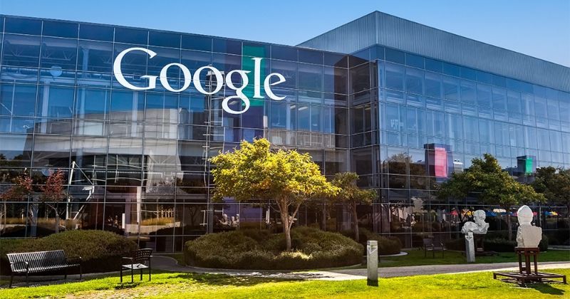 Để không bị thất thế trước Microsoft, Google đã tích hợp các tính năng AI vào Gmail, Google Docs và Google Sheets